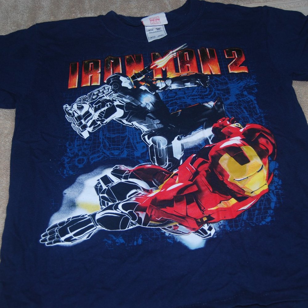 Girl or Boys Ironman 2 T-shirt Size 10-12